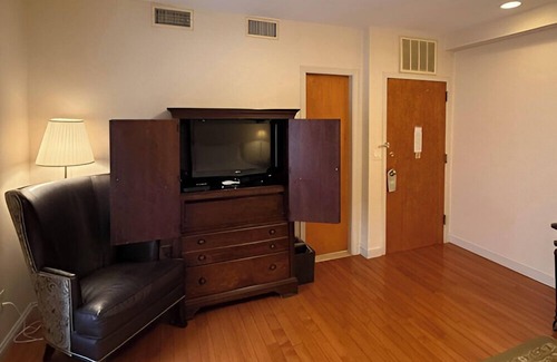 Old City Hotel | Experience Comfort at Penn's View Hotel - Rated 9.2/10