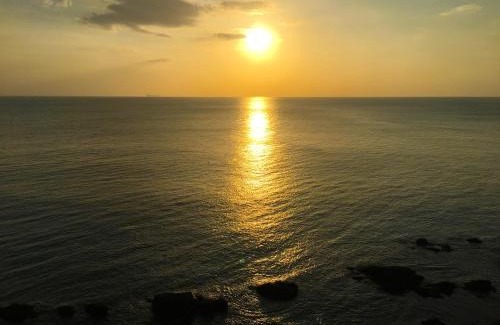 Ko Lanta Villa | Relax at Penn Sunset Villa 10 with Shared Pool & Ocean View