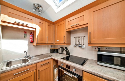 Thirsk Apartment | Premier Retreats at Pennine Hall Apartment with Spa & Pool