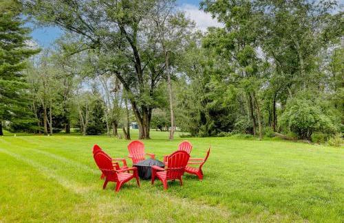 Pennington House | Family-Friendly Home near Princeton with Inviting Deck