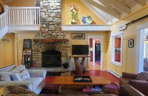 Ludlow House | PennRock Lakeside: Your Perfect Retreat on Lake Rescue