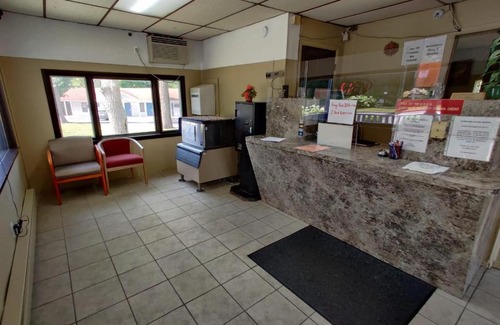 Rexmont Hotel | Comfortable Pennswoods Inn: Pet & Child Friendly Getaway