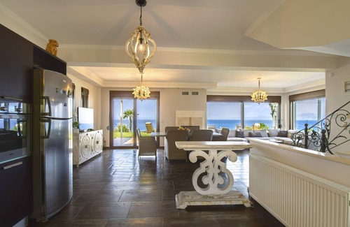 Pallini Villa | Penny Toroneus Edge by RentalsPro - Ηanioti