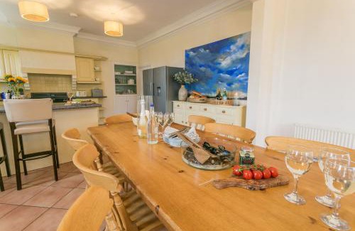 Bodorgan House | Discover Penrhyn Halen: Ideal for Families and Pets