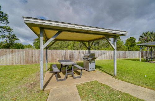 Siguenza Cove House | Family-Friendly Pensacola Townhome Near Downtown Attractions