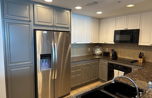 Pensacola Beach Condo | Experience Breathtaking Bay Views & Sunset Vistas