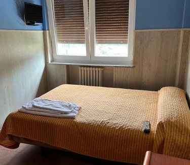 Valle de Trapaga House | Accessible Comfort at Pensión Agarimo with Breakfast Included
