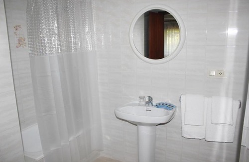 Algarrobo Hotel | Oceanfront Pensión Algarrobeña: Family-Friendly Retreat