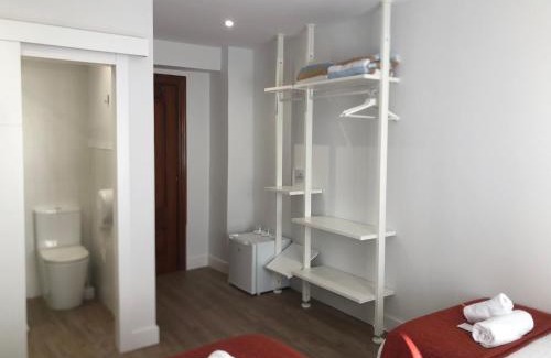 San Sebastian House | Pet-Friendly Stay at Pensión Amara with Family Amenities