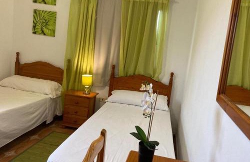 Las Hayas House | Cozy Pensión Amparo Las Hayas: Pet-Friendly Stay with Hot Tub