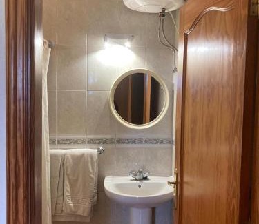 Las Hayas House | Cozy Pensión Amparo Las Hayas: Pet-Friendly Stay with Hot Tub