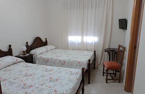 A Pobra do Brollon House | Budget-Friendly Stay at PENSIÓN AS VIÑAS with Breakfast