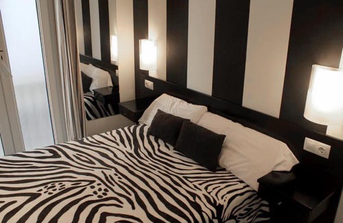Old Town House | Budget-Friendly Pensión Basic Confort with Wheelchair Access