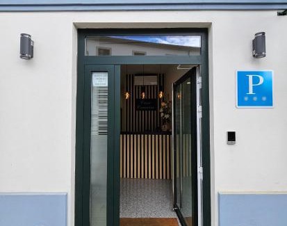 Arzua House | Child-Friendly Pensión Casa Cruceiro - Guest Rated 9.6/10