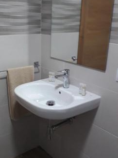 Sarria House | Guest Rated: Pensión Casa do Gallo in Sarria - Family-Friendly