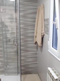 Sarria House | Guest Rated: Pensión Casa do Gallo in Sarria - Family-Friendly