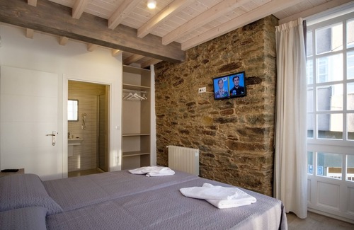 Arzua House | Discover Pensión Domus Gallery: Top-Rated & Family-Friendly