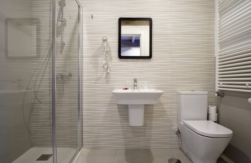 Arzua House | Discover Pensión Domus Gallery: Top-Rated & Family-Friendly