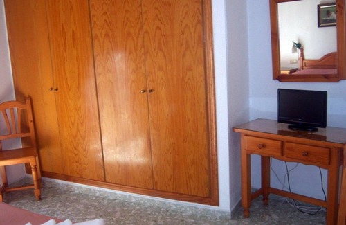 Carboneras House | Enjoy a Relaxing Stay at Pensión Felipe with Spa Amenities