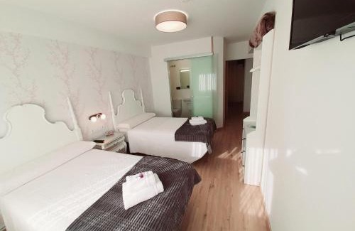 Catasol House | Highly Rated PENSIÓN FERRADURA with Family-Friendly Amenities