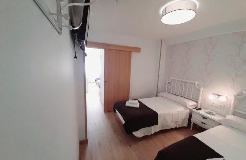 Catasol House | Highly Rated PENSIÓN FERRADURA with Family-Friendly Amenities