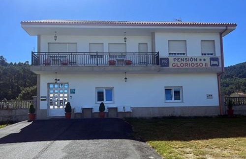 A Picarana House | Budget-Friendly Stay at Pensión Glorioso II - Child Friendly