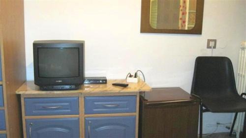 Zaragoza Old Town House | Budget-Friendly Pensión Iglesias: Pet & Child Friendly Stay