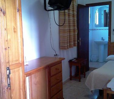Aljaraque House | Family-Friendly Retreat at Pensión Ignacio with Great Value