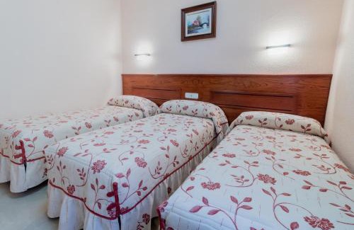 Garrido Norte House | Discover Family-Friendly Comfort at Pensión Isabel by Vivere Stays