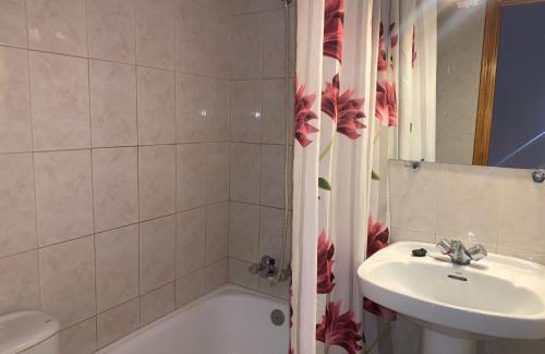 Ayllon House | Pensión La Avenida