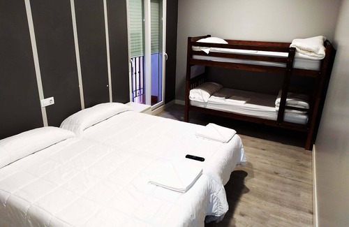 Logrono Historic Centre House | Discover Pensión La Bilbaina - Ideal for Families in Logroño