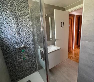 Logrono House | Budget-Friendly Stay at Pensión La Rioja - Rated 7.4/10