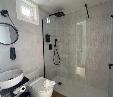 Portomarin House | Discover Pensión Mar: Highly Rated & Family Friendly Stay