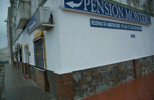 Jedula House | Budget-Friendly Stay at Pensión Montero with Accessibility
