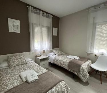 A Pontenova House | Pet-Friendly Pensión NAVIA in A Pontenova - Rated 9/10