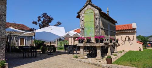 Tui House | Guest Favorite: Pensión Ponte das Febres with Breakfast & Pets