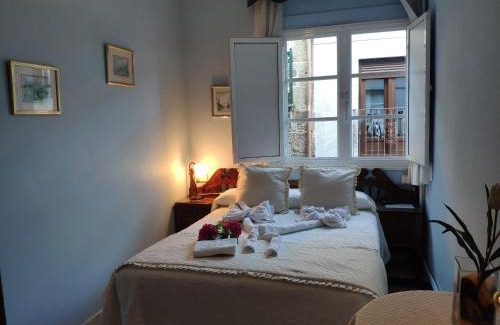 Cuntis House | Budget-Friendly Stay at Pensión Pura with Family Amenities
