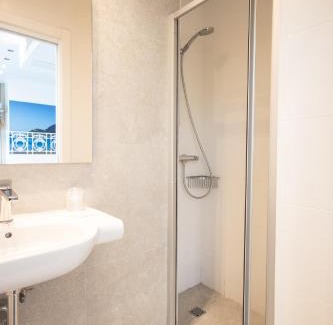 Egia House | Comfortable Stay at Pensión Riberas del Urumea