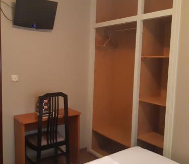 Aviles House | Cozy Stay at Pensión Serafín with Hot Tub & Breakfast
