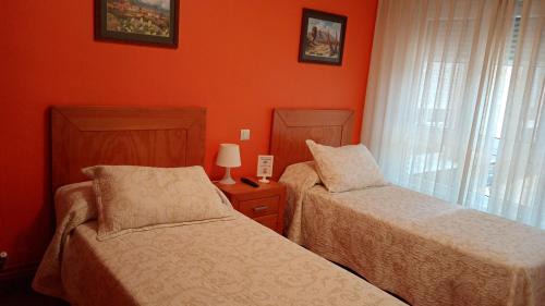 Distrito Oeste Hotel | Discover Pensión Vegadeo Gijón: Guest Rated 8.2/10