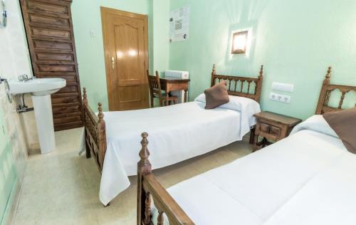 Garrido Norte House | Family-Friendly Pensión Virginia by Vivere Stays