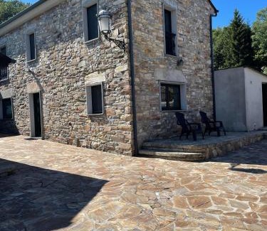 Xermade House | Oceanfront Retreat: Pensión Xacobe with 9.2 Guest Rating