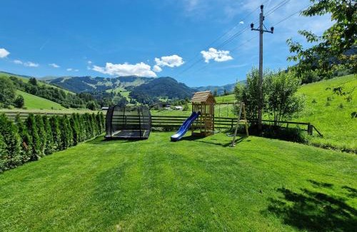 Maria Alm am Steinernen Meer Hotel | Charming Hotel Pension Annerlhof: Family-Friendly Getaway