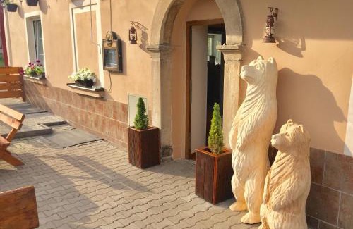 Zacler House | Pet-Friendly Pension Žacléřský Medvěd with Family Amenities
