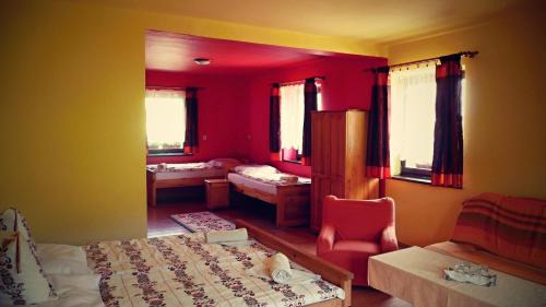Zdiar House | Pension Adamjak: Family-Friendly Retreat with Pool & Breakfast