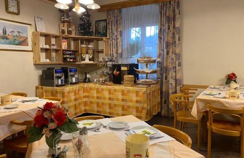 Graz-Straßgang House | Pet-Friendly Escape at Pension - Alt - Strassgang