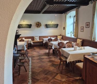 Gmuend in Kaernten House | Discover Pension Alte Mühle: Family-Friendly Retreat