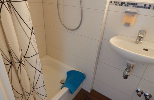 Wismar House | Exceptional Stay at Pension am Burgwall with Spa & Breakfast
