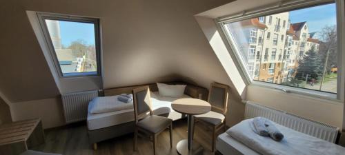 Sud House | Pet Friendly Pension am Stern with Breakfast & Hot Tub