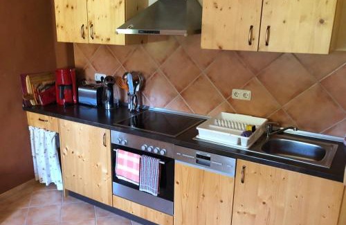 Dorflas Apartment | Oceanfront Retreat at Pension 'Am Vogelherd' - Top Rated Stay